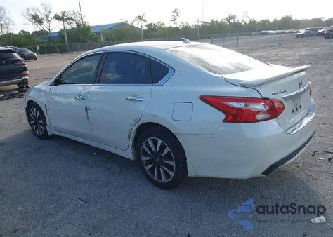 2017 Nissan Altima 2.5 Sv z USA, uszkodzony, nr VIN 1N4AL3APXHC139237